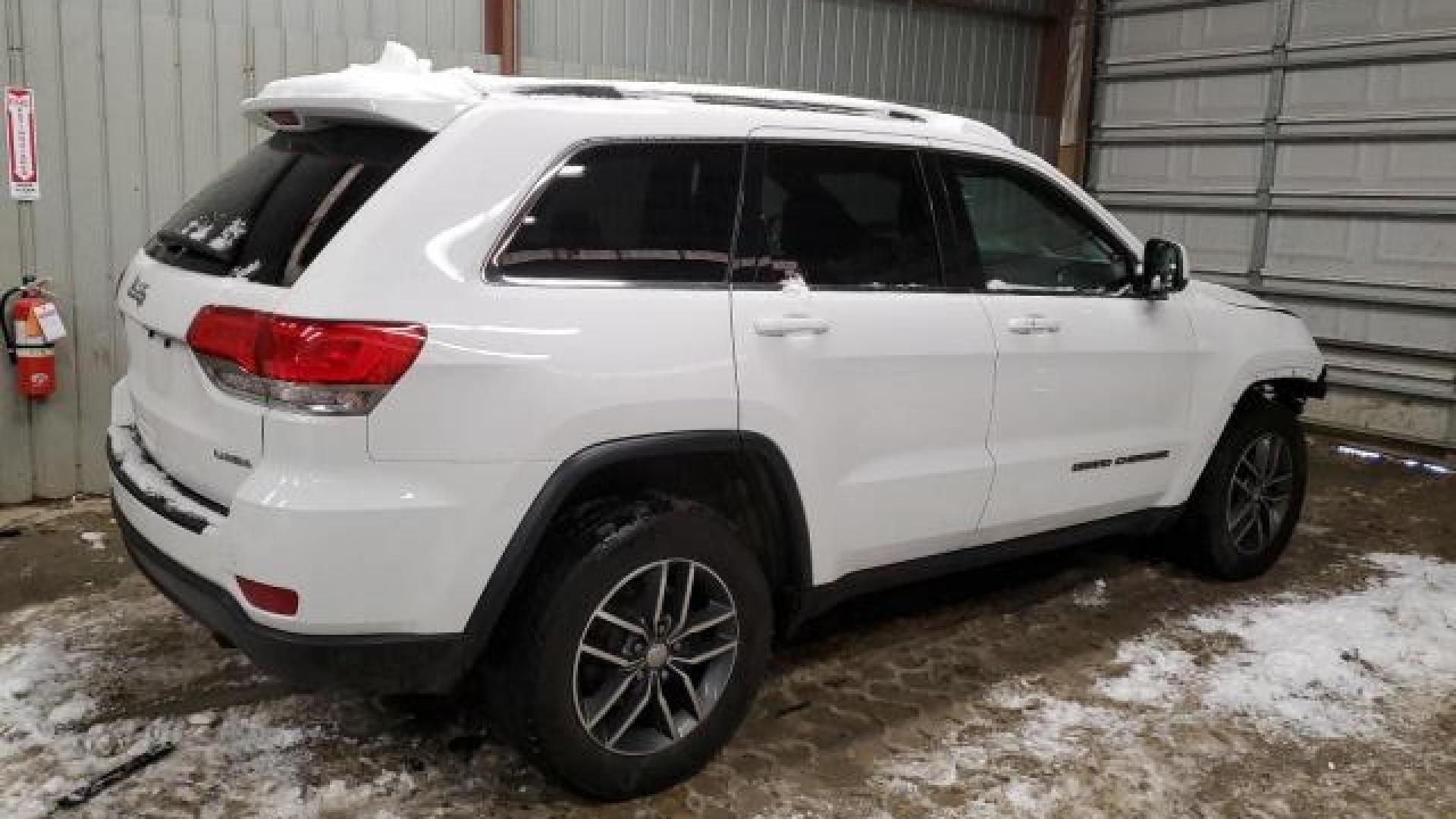 Jeep  - Grand Cherokee - 2018 - White - 87920295