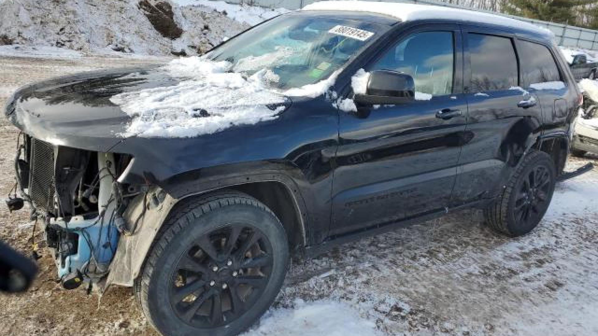 Jeep  - Grand Cherokee - 2017 - Black - 88019145