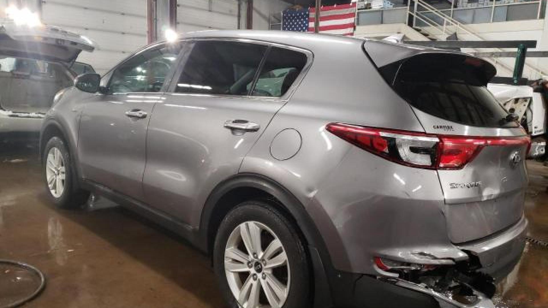 Kia - Sportage - 2017 - Grey - 88020085