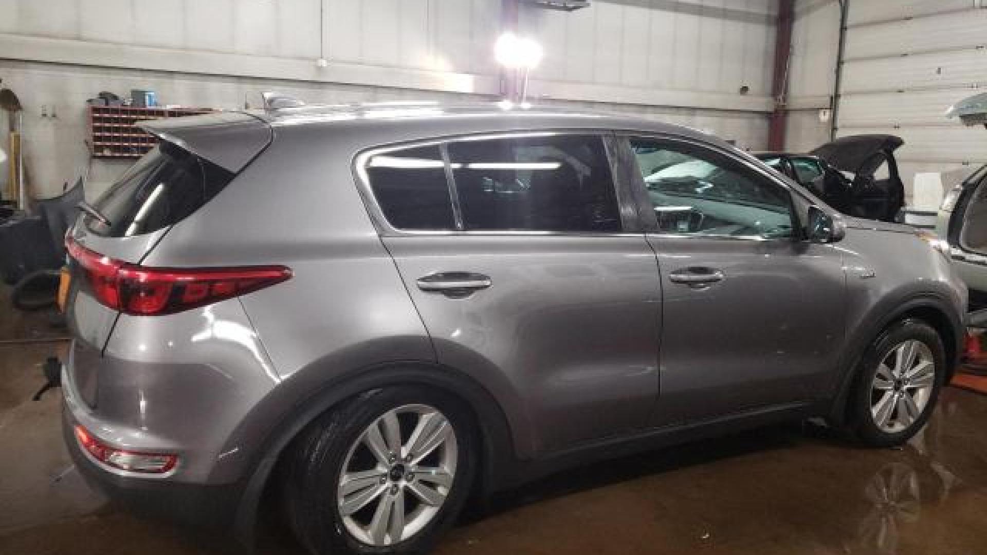 Kia - Sportage - 2017 - Grey - 88020085