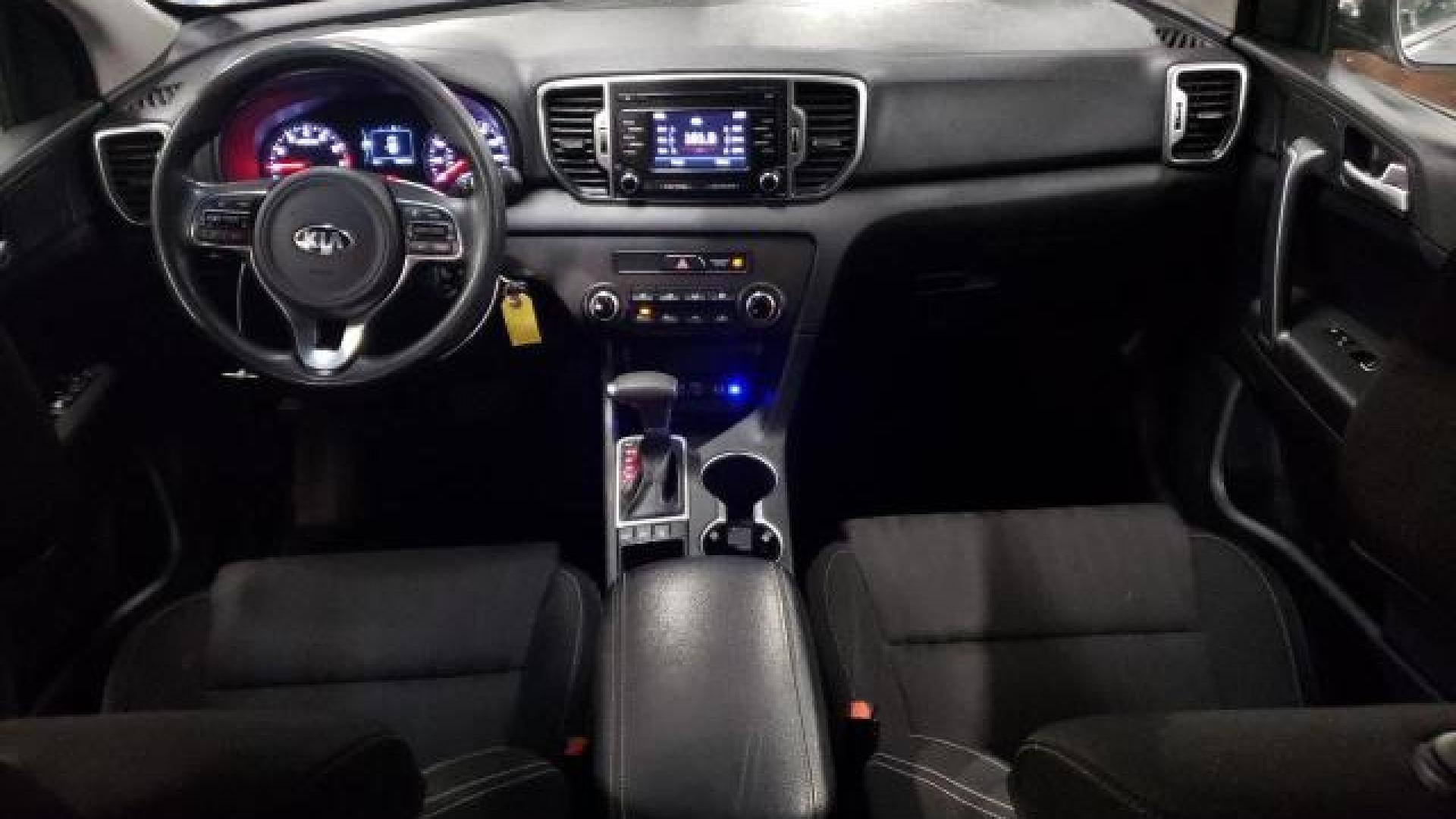 Kia - Sportage - 2017 - Grey - 88020085