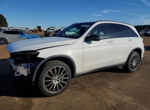 Mercedes - Glc300 - 2018 - White - 88102765