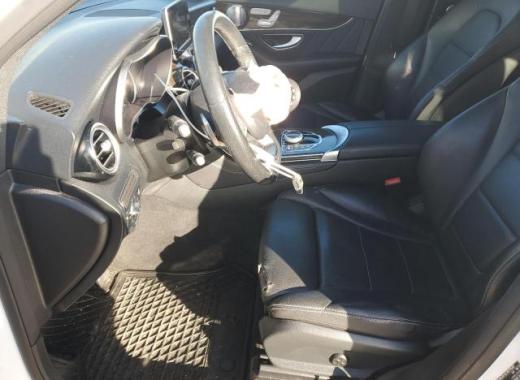 Mercedes - Glc300 - 2018 - White - 88102765