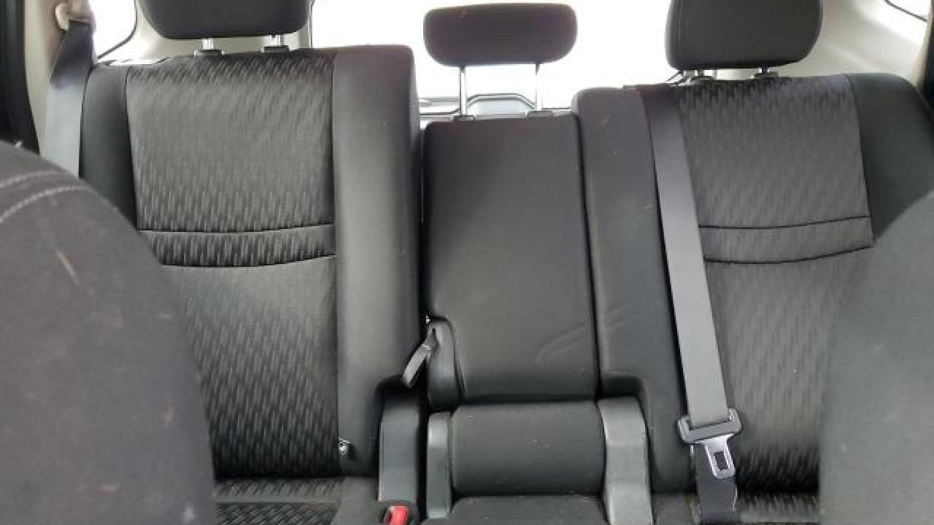 Nissan  - Rogue - 2018 - Black - 88412545