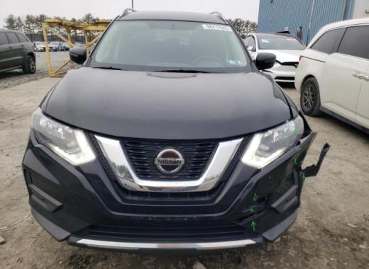 Nissan  - Rogue - 2018 - Black - 88412545