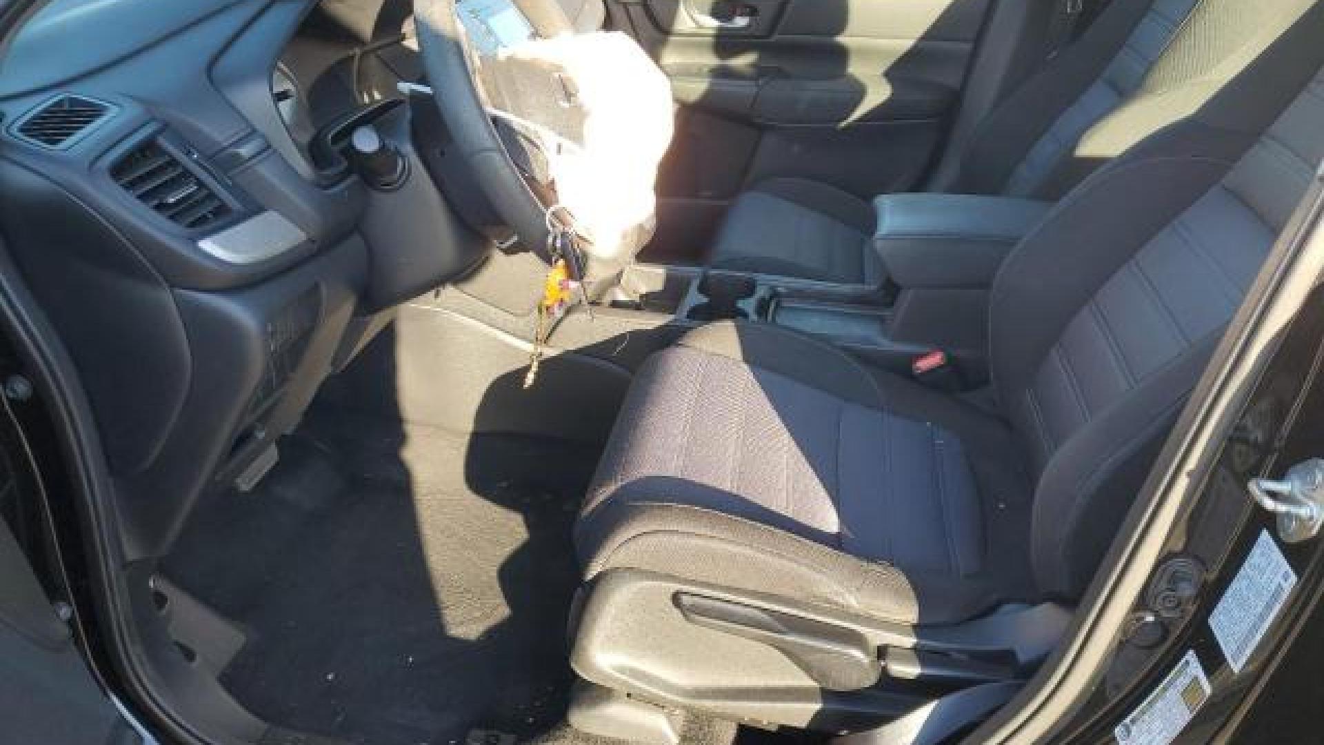 Honda - Cr-V - 2018 - Black - 88542065