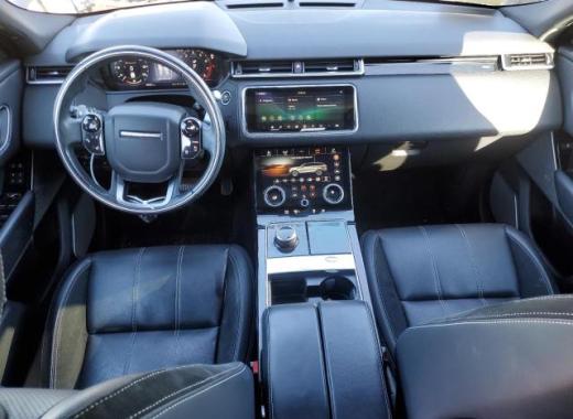 Range Rover - Velar - 2018 - Black - 88702645