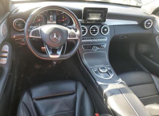 Mercedes - C300 - 2018 - Black - 88864445