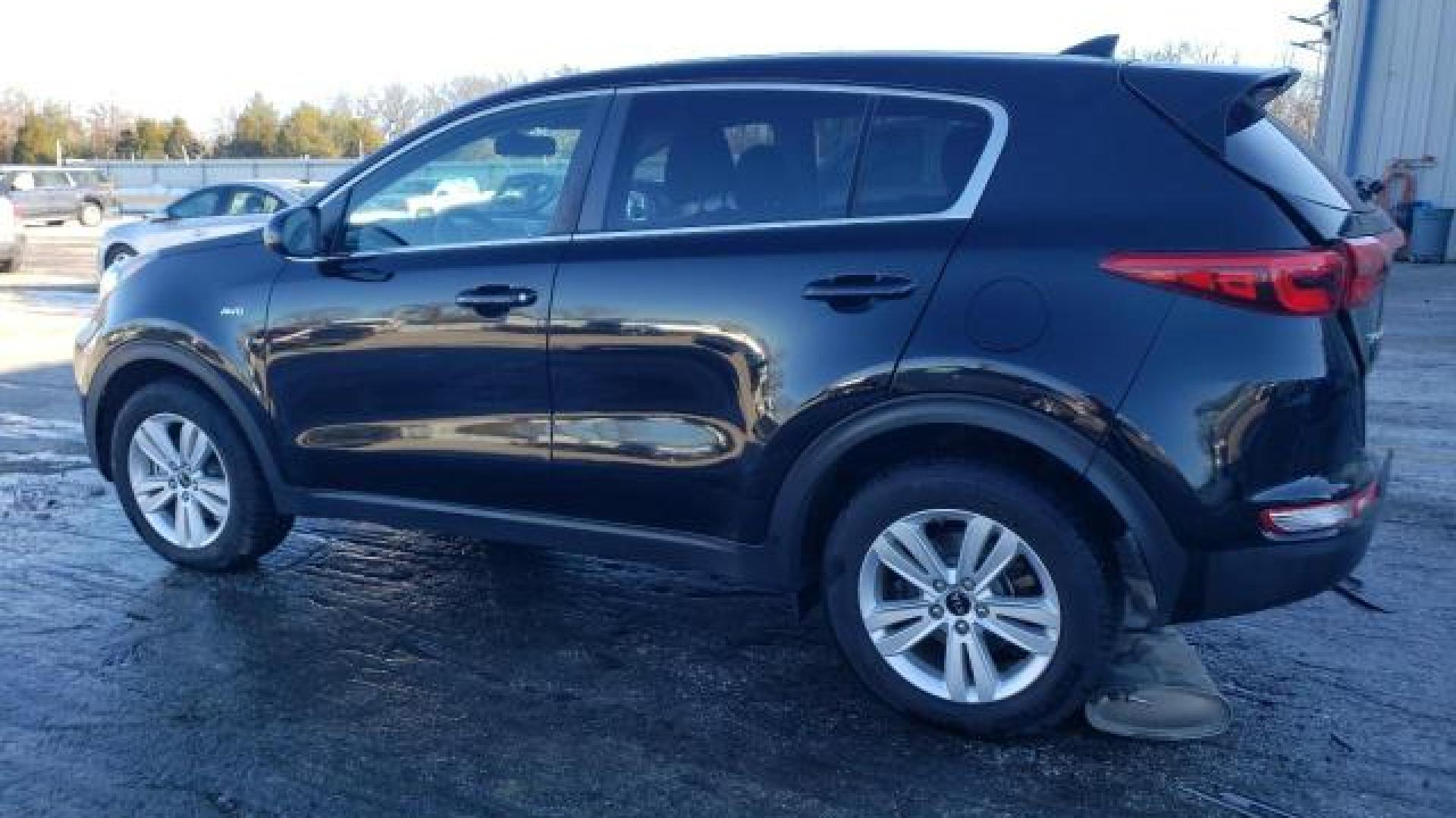 Kia - Sportage - 2017 - Black - 88987225