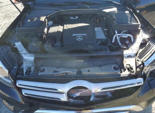 Mercedes - Glc300 - 2017 - Black - 89094415