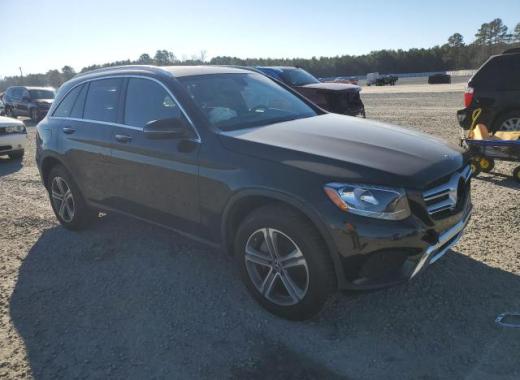 Mercedes - Glc300 - 2017 - Black - 89094415